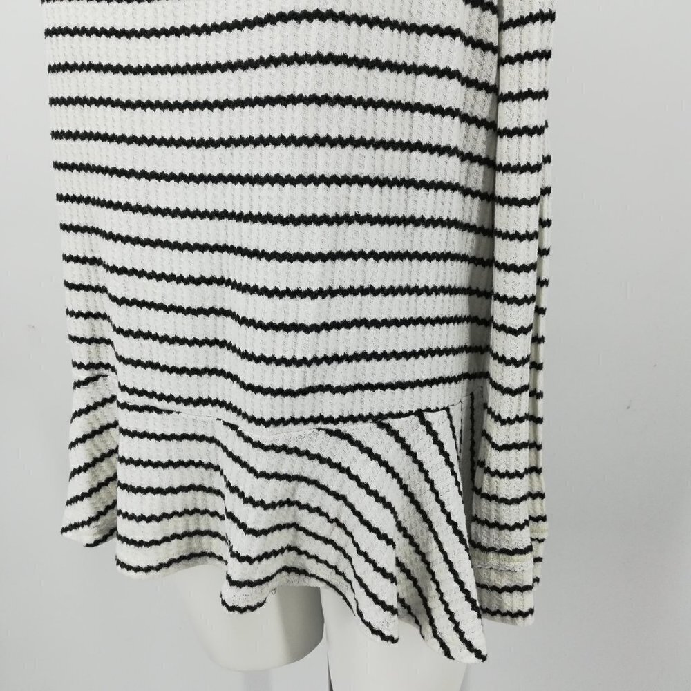 We The Free Striped Thermal Shirt Size M Stretch Raw Ruffle Neck Flowy Hem - Picture 10 of 12